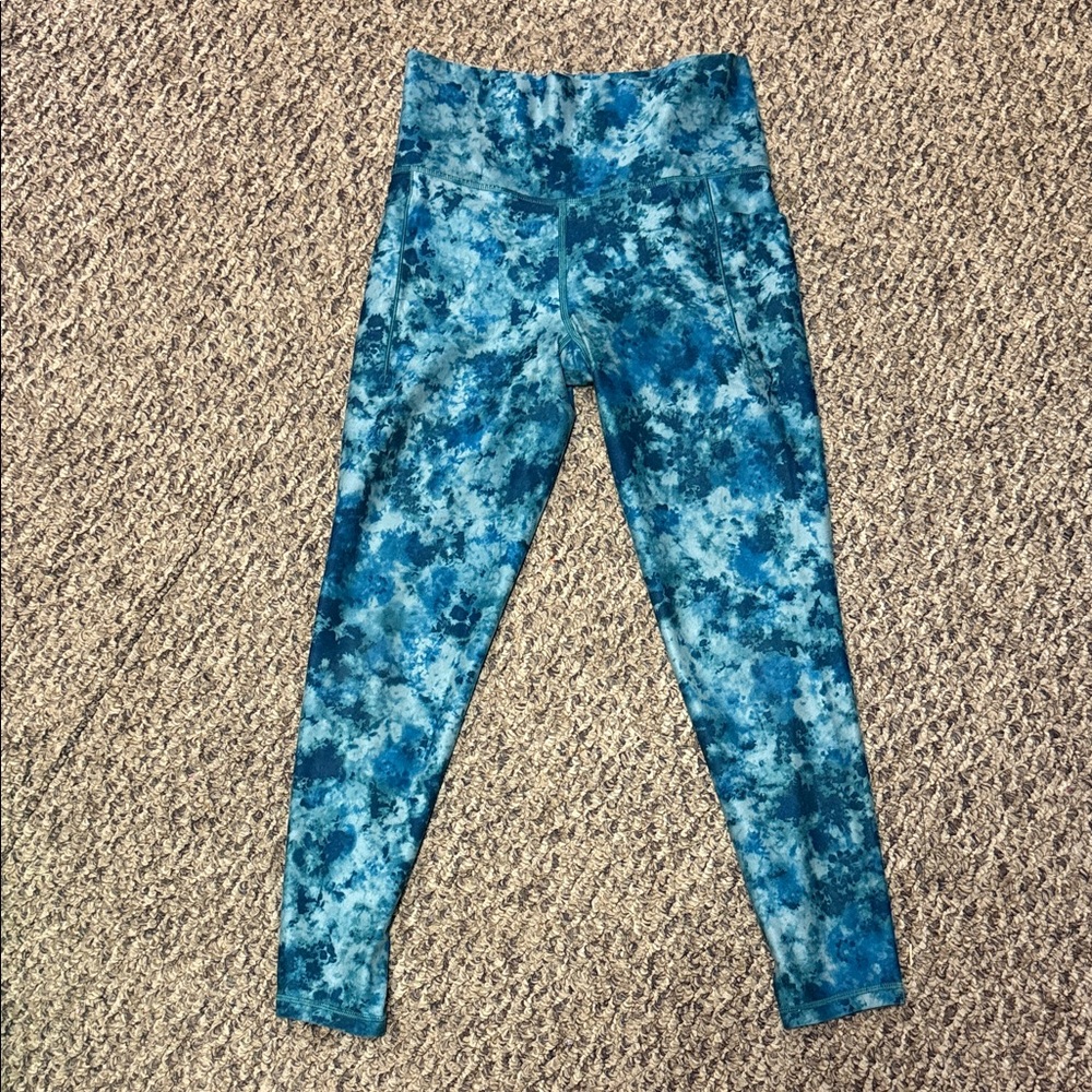 Athleta greenish/ blue 7/8 length salutations stash